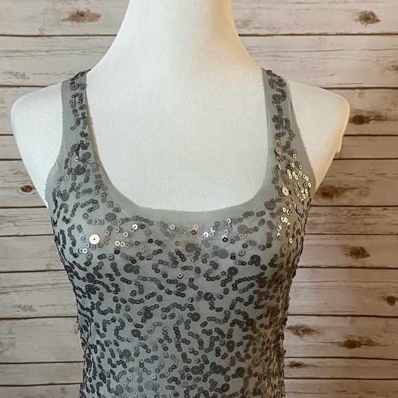 Max Studio sequined tank - Picture 2 of 5